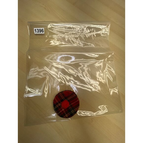 Women’s Red Plaid Wool With Gold Metal Kiss Lock & Frame Closure Coin Purse - Picture 7 of 7